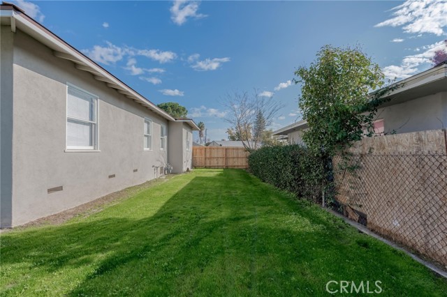 Detail Gallery Image 21 of 27 For 1660 Camino Sierra, Bakersfield,  CA 93306 - 3 Beds | 2 Baths