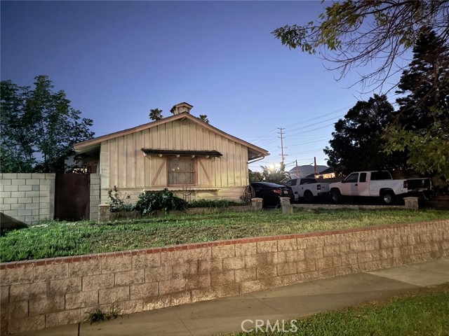 Detail Gallery Image 2 of 2 For 1068 W 10th, Corona,  CA 92882 - 3 Beds | 1/1 Baths