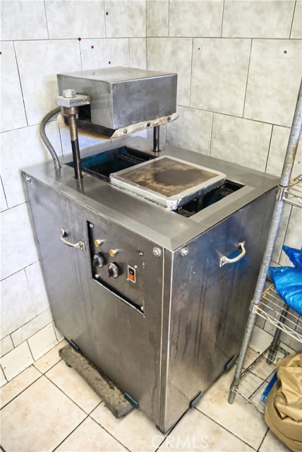  Commercial for Sale in Los Angeles, California