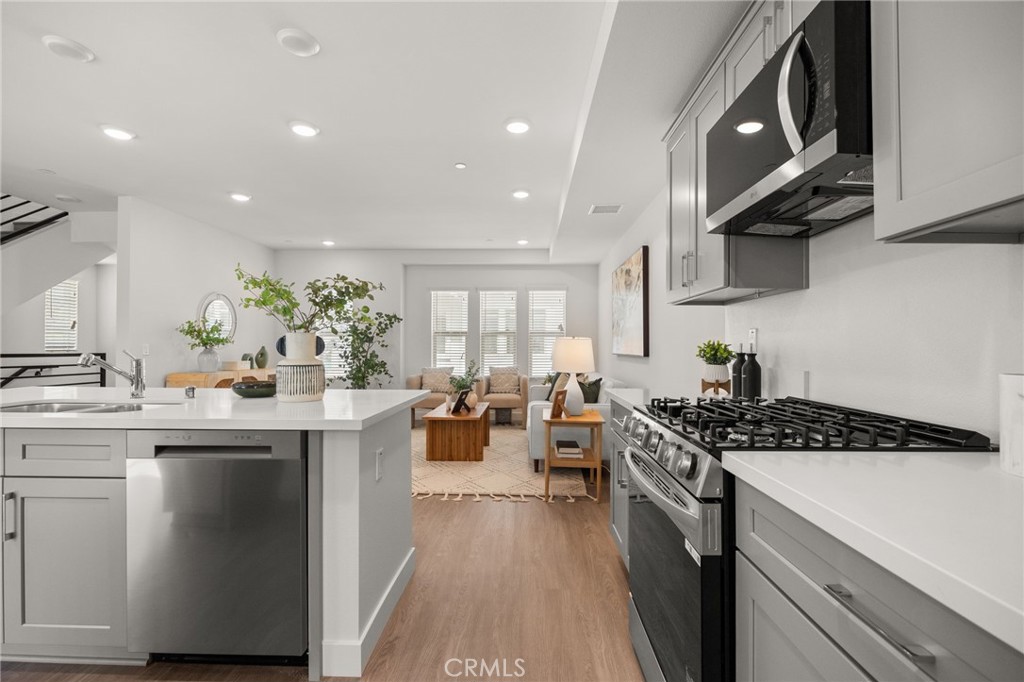 MLS #CV25088507 img 2