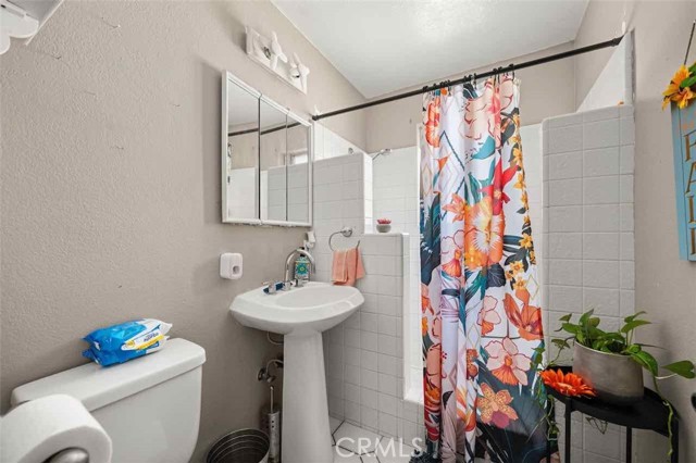 Detail Gallery Image 42 of 49 For 9279 Indiana Ave, Riverside,  CA 92503 - 4 Beds | 2 Baths