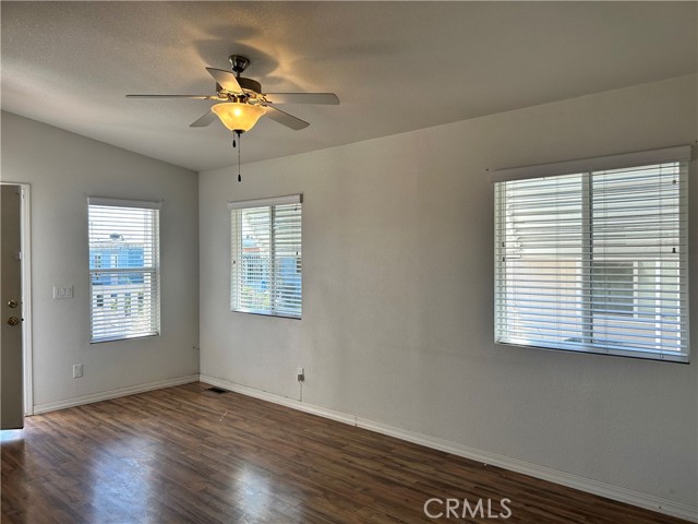 Detail Gallery Image 2 of 16 For 1600 S San Jacinto Ave #55,  San Jacinto,  CA 92583 - 2 Beds | 2 Baths