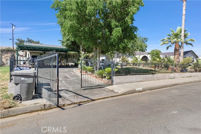 3261 Viola Drive, Riverside CA: https://media.crmls.org/medias/12ba7be5-ea55-4366-99cb-5a00253a3d6c.jpg