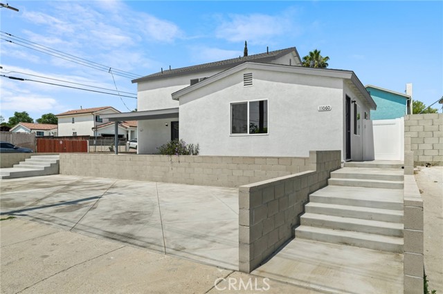 11062 Oneida Avenue, San Fernando CA: https://media.crmls.org/medias/12ba9f0c-ad15-4e64-b1d8-b8863ec15fcd.jpg