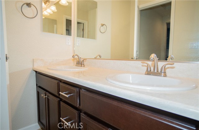 Detail Gallery Image 20 of 39 For 2208 Snowy Egret St, Modesto,  CA 95355 - 5 Beds | 4 Baths