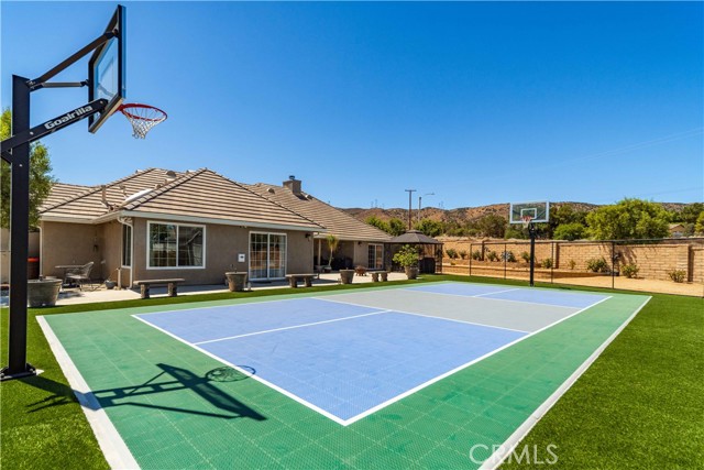 Detail Gallery Image 37 of 48 For 6151 Hickory St, Palmdale,  CA 93551 - 4 Beds | 2 Baths