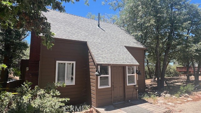 32955 Spruce Dr, Green Valley Lake, CA 92341