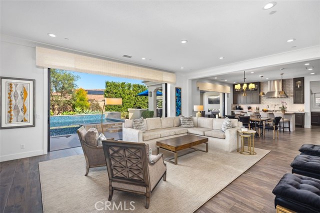 Detail Gallery Image 11 of 59 For 116 Knob Creek, Irvine,  CA 92602 - 5 Beds | 5/1 Baths