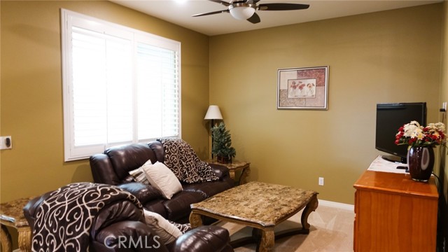 Detail Gallery Image 16 of 40 For 11935 Meander Way, Jurupa Valley,  CA 91752 - 5 Beds | 4/1 Baths