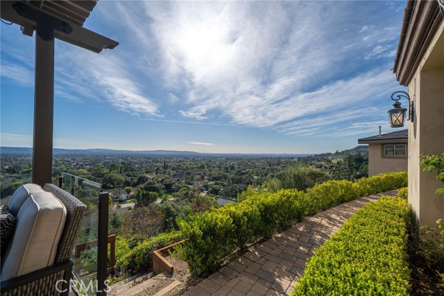 Detail Gallery Image 4 of 72 For 388 Conifer Rd, Glendora,  CA 91741 - 5 Beds | 4/1 Baths