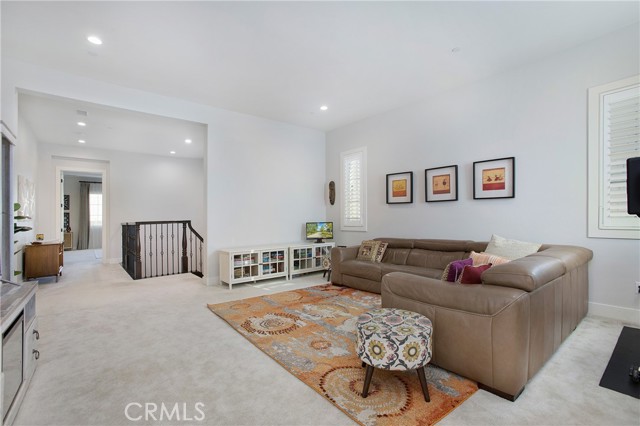 85 Spacial, Irvine CA: https://media.crmls.org/medias/12be22a7-37f1-4889-850c-3f420a66d621.jpg