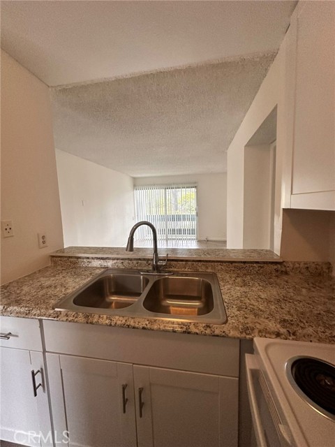 Detail Gallery Image 4 of 7 For 4060 Huerfano #126,  San Diego,  CA 92117 - 0 Beds | 1 Baths