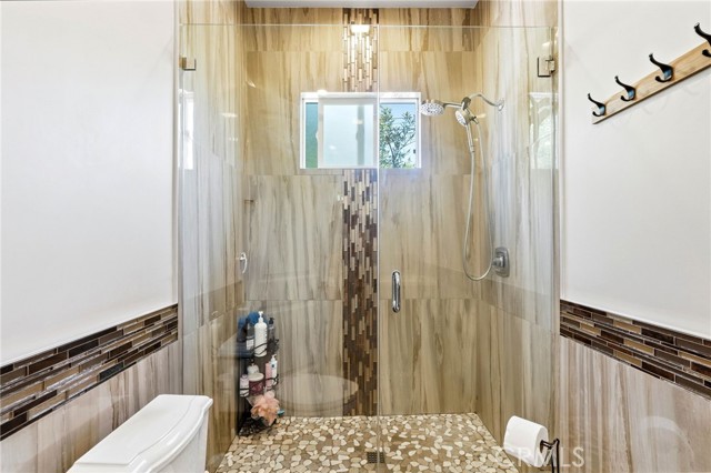 Detail Gallery Image 30 of 48 For 6450 Teesdale Ave, North Hollywood,  CA 91606 - 3 Beds | 3 Baths