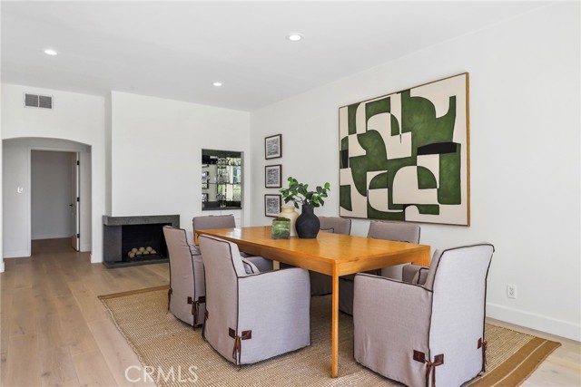 4406 Medley Place, Encino CA: https://media.crmls.org/medias/12be7c7f-db1d-4d63-9f56-273a72be69ac.jpg