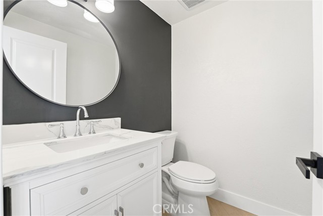 Detail Gallery Image 18 of 38 For 4171 Blackfin, Irvine,  CA 92620 - 4 Beds | 2/1 Baths