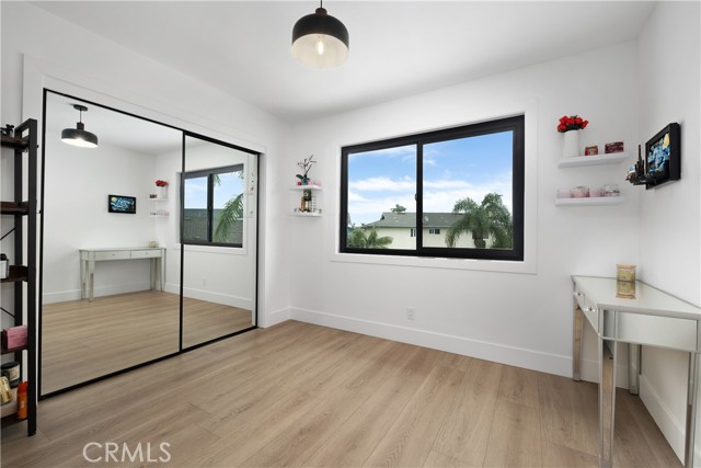 3550 Goldenrod Circle, Seal Beach CA: https://media.crmls.org/medias/12bedf32-fa0f-4516-aad3-97c2639544b8.jpg