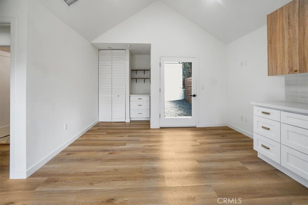 MLS #OC25258681 image #10