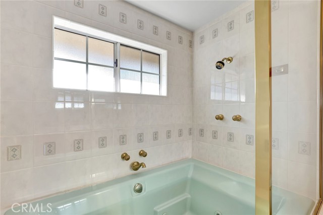 10938 Remmet Avenue, Chatsworth CA: https://media.crmls.org/medias/12bf3cf0-71f6-40f9-9738-c5b044ac3d84.jpg