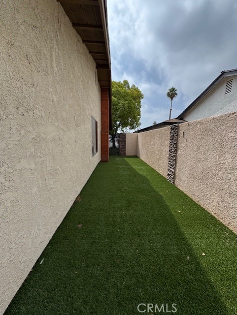Image 23 of 27 For 8641 Limestone Drive
