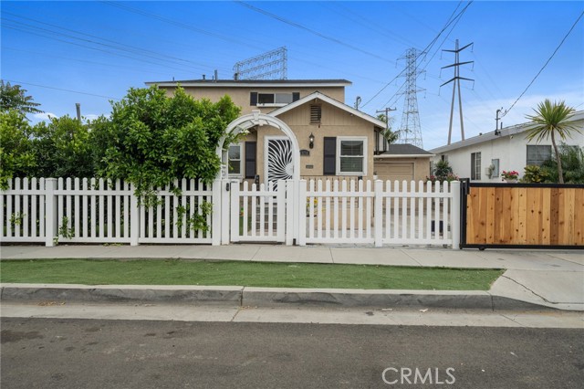1570 Lincoln Street, Long Beach, California 90810, 3 Bedrooms Bedrooms, ,3 BathroomsBathrooms,Single Family Residence,For Sale,Lincoln,PW24119595