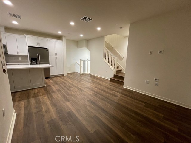 Detail Gallery Image 7 of 30 For 19537 Astor Place, Northridge,  CA 91324 - 2 Beds | 3 Baths