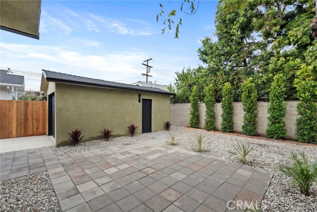 5105 Buchanan, Los Angeles CA: https://media.crmls.org/medias/12c138ee-e459-4d3d-b556-ef1486f356ee.jpg