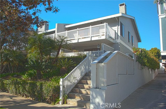606 Guadalupe Avenue C, Redondo Beach, California 90277, 3 Bedrooms Bedrooms, ,1 BathroomBathrooms,For Sale,Guadalupe,SB18088971