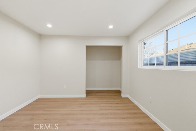 Detail Gallery Image 34 of 38 For 24305 Wabuska, Newhall,  CA 91321 - 6 Beds | 3 Baths