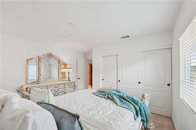 5032 Amalfi Way, Oxnard CA: https://media.crmls.org/medias/12c2c9ff-8718-4eed-8310-03c79cbe07a4.jpg