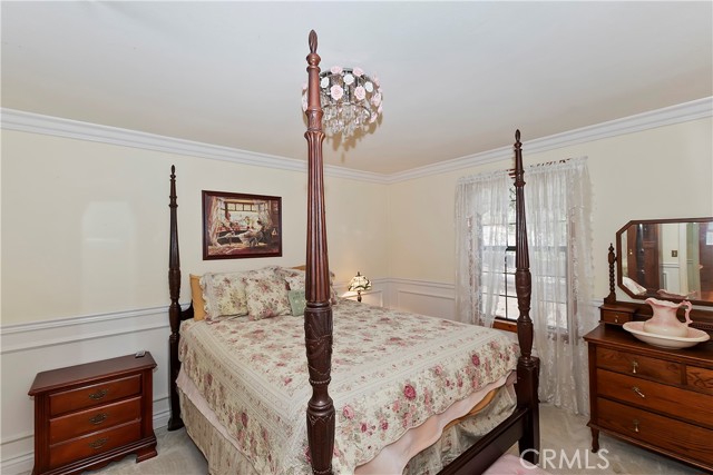 Detail Gallery Image 32 of 49 For 43035 Encino Rd, Big Bear Lake,  CA 92315 - 4 Beds | 3 Baths