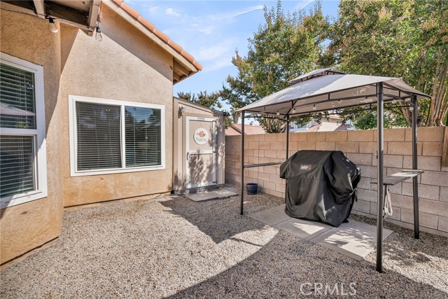 1105 W Victoria Street, Rialto CA: https://media.crmls.org/medias/12c3141d-7b35-4fb3-9e7c-72ca08bac951.jpg