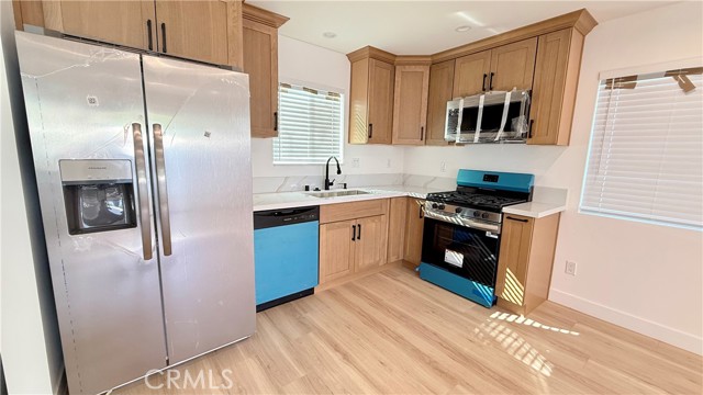 Detail Gallery Image 4 of 8 For 17440 Horace St, Granada Hills,  CA 91344 - 1 Beds | 1 Baths