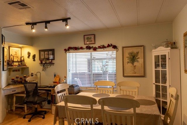 Detail Gallery Image 16 of 28 For 2601 E Victoria #211,  Compton,  CA 90220 - 2 Beds | 2 Baths