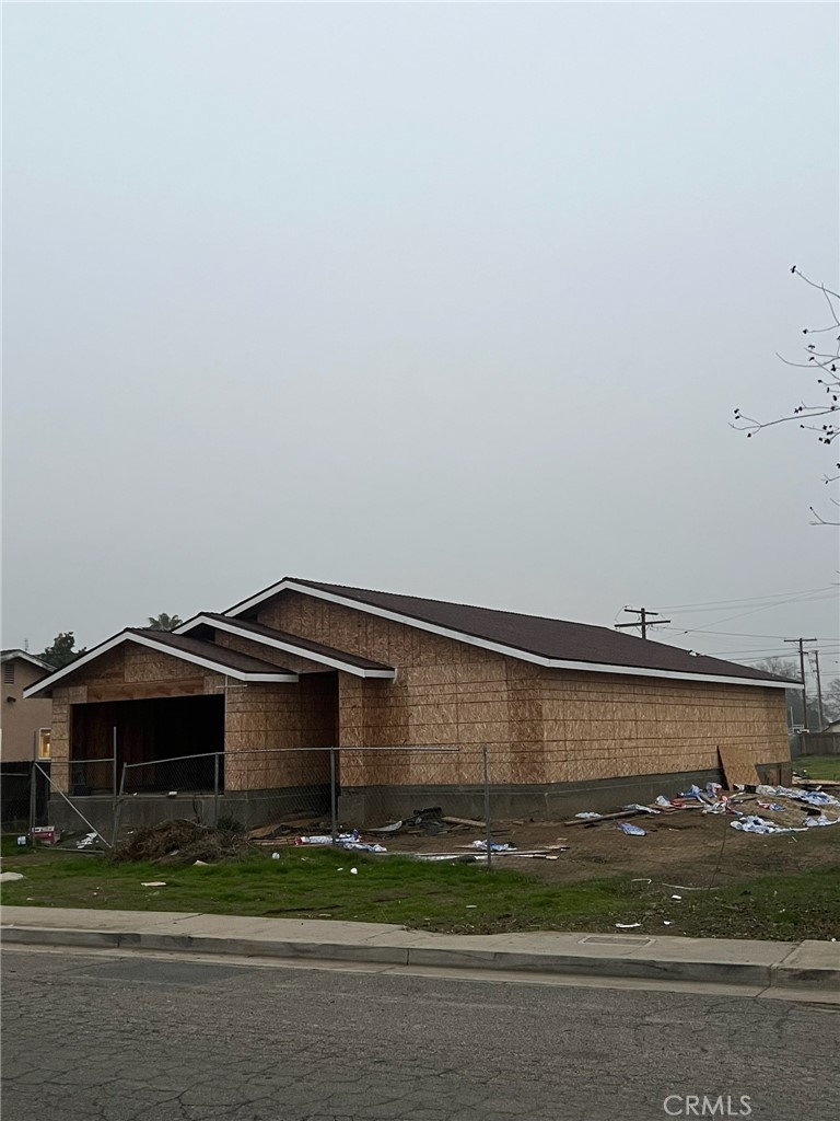 274 S Ventura Avenue, Farmersville, CA 93223