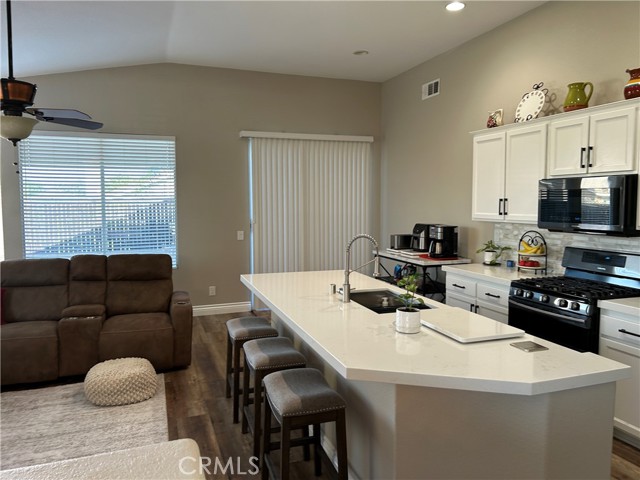Detail Gallery Image 10 of 32 For 27298 Buffalo Trl, Corona,  CA 92883 - 3 Beds | 2 Baths
