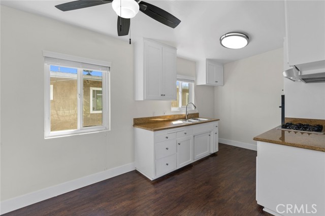 Detail Gallery Image 8 of 20 For 271 16th Pl #D,  Costa Mesa,  CA 92627 - 2 Beds | 1 Baths