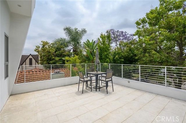 Detail Gallery Image 21 of 75 For 520 N Curson Ave, Los Angeles,  CA 90036 - 4 Beds | 4 Baths