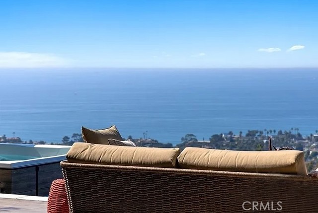 Detail Gallery Image 6 of 46 For 606 E Avenida San Juan, San Clemente,  CA 92672 - 4 Beds | 4/1 Baths