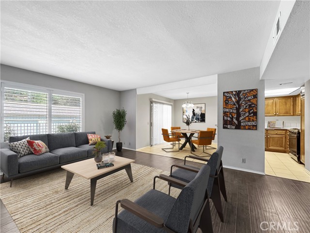 600 Central Avenue, Riverside CA: https://media.crmls.org/medias/12c620ce-61f4-488b-bf2a-677ec8769948.jpg