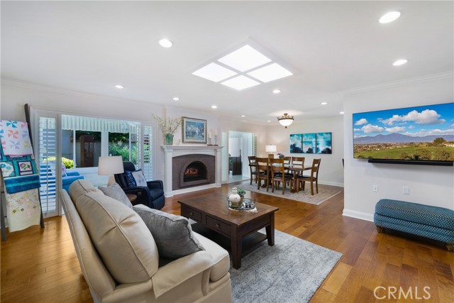 5185 Duenas, Laguna Woods CA: https://media.crmls.org/medias/12c6f02f-e2e1-4a0a-a116-71c73842eb53.jpg