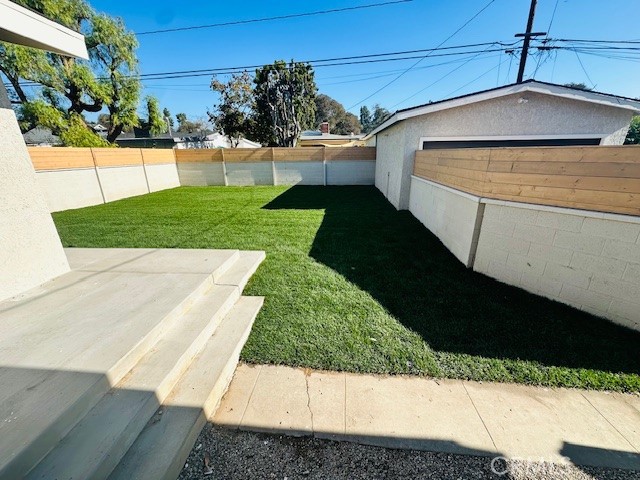 Detail Gallery Image 30 of 56 For 2440 Ostrom, Long Beach,  CA 90815 - 4 Beds | 3 Baths