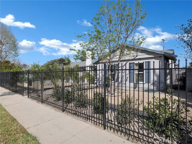 Detail Gallery Image 28 of 33 For 10020 Mason Ave, Chatsworth,  CA 91311 - 3 Beds | 2 Baths