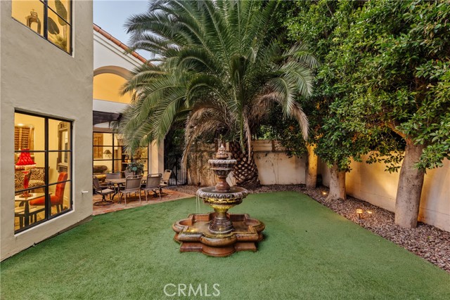 Detail Gallery Image 35 of 44 For 4909 Woodley Ave, Encino,  CA 91436 - 5 Beds | 4 Baths