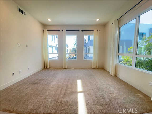 Detail Gallery Image 11 of 18 For 16246 Dawn Way, Tustin,  CA 92782 - 4 Beds | 3/1 Baths