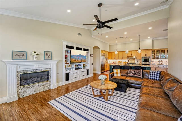 Detail Gallery Image 16 of 57 For 3931 Ashwood Circle, Corona,  CA 92881 - 4 Beds | 3/1 Baths