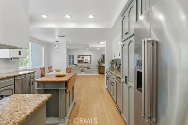 Detail Gallery Image 19 of 51 For 5501 Fairgrange Dr, Agoura Hills,  CA 91301 - 6 Beds | 3 Baths