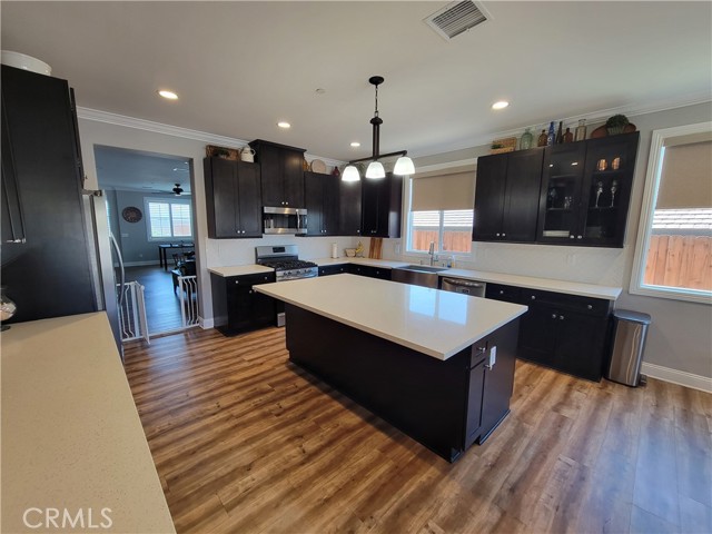 Detail Gallery Image 6 of 21 For 13170 6th Pl, Yucaipa,  CA 92399 - 4 Beds | 3/1 Baths