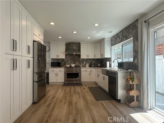Detail Gallery Image 22 of 52 For 13 Blue Ridge, Irvine,  CA 92620 - 5 Beds | 3/1 Baths