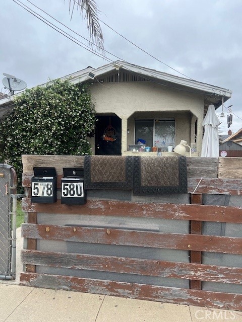 578 W Oliver Street, San Pedro CA: https://media.crmls.org/medias/12cbdcc9-98f2-4163-b240-398c1ec341dd.jpg