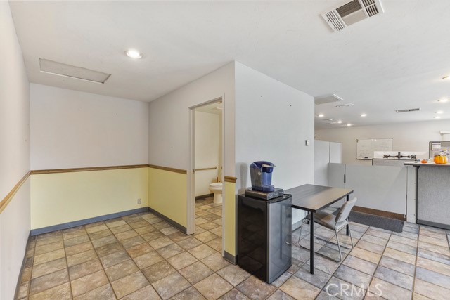 Image 5 of 27 For 9240 Limonite Avenue